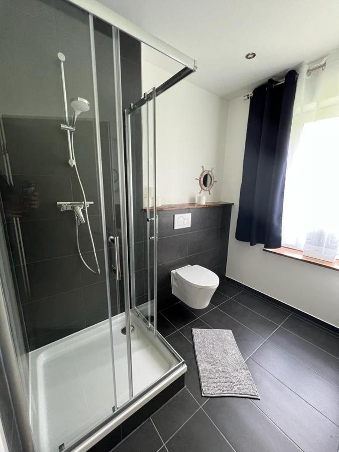Zentrale Und Schoene Ferienwohnung II Любек Экстерьер фото
